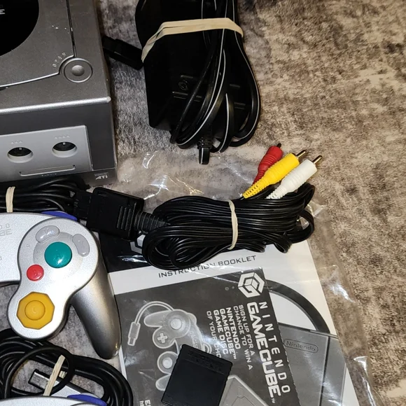 Platinum Gamecube Complete In Box Plus Extras - Picture 4 of 11